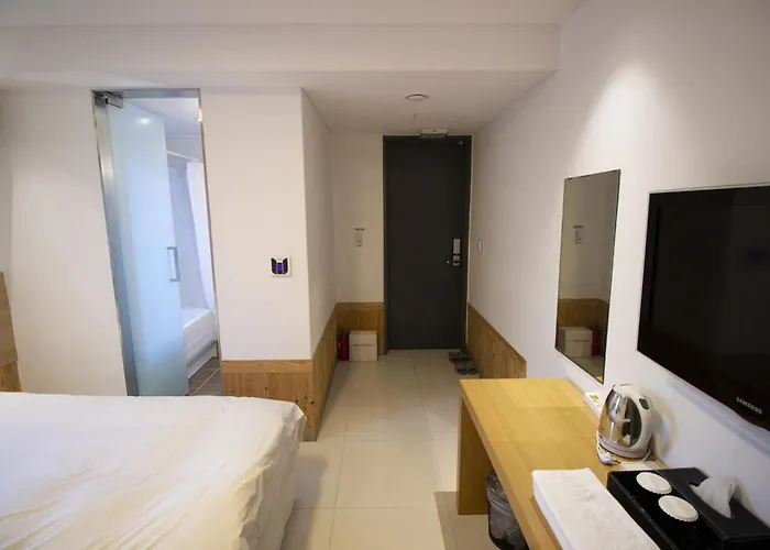 Irene Hotel 2*